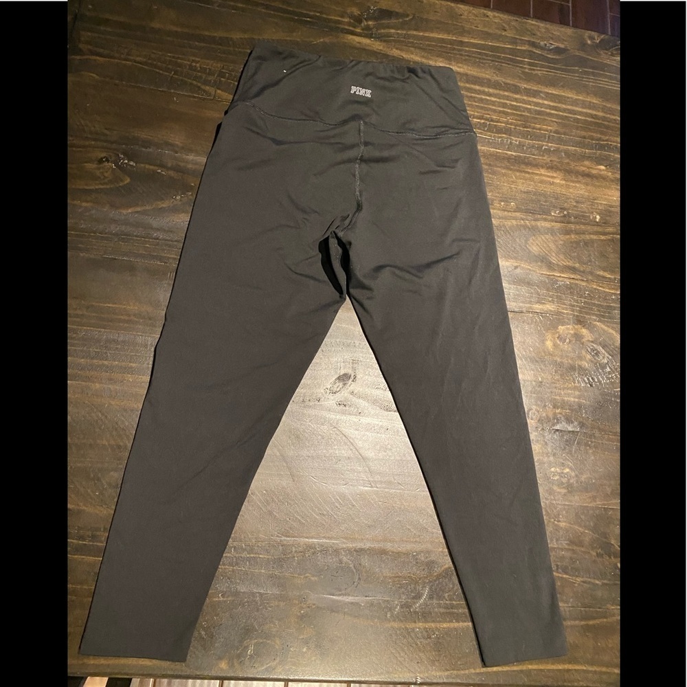 Pink Ultimate legging. - Picture 2 of 3